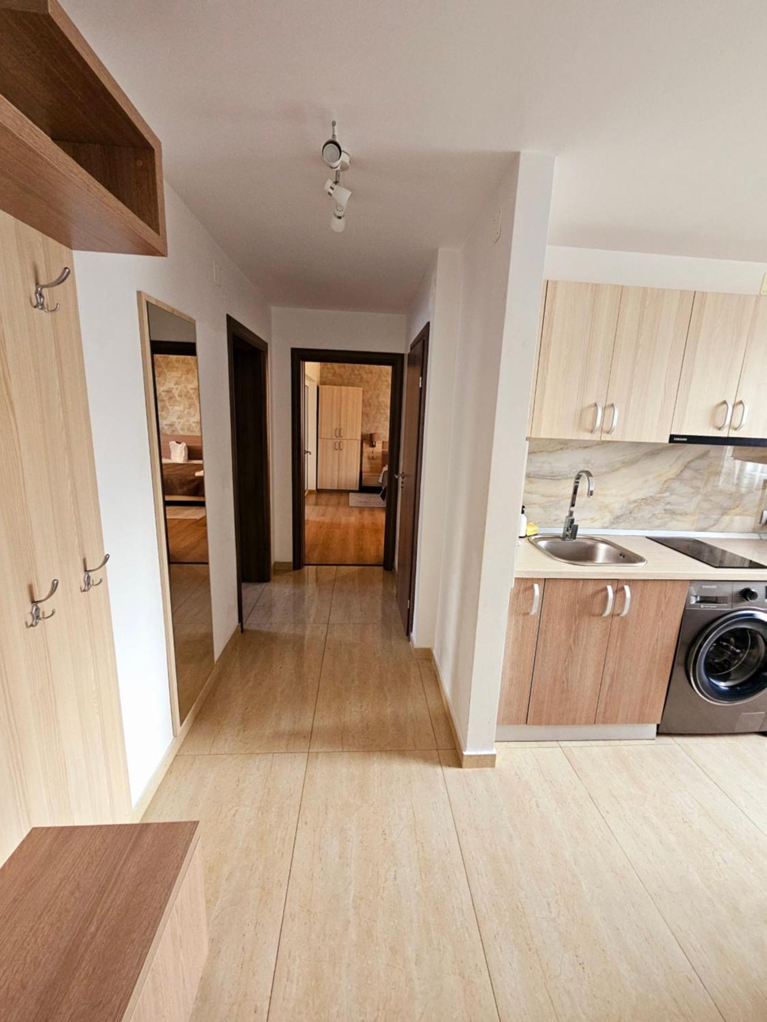 ביילה פליקס Cazare Apartamente Iris מראה חיצוני תמונה